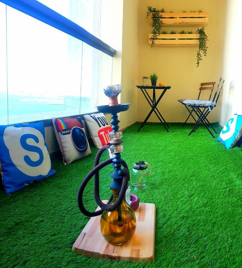 Bombay Backpackers Dxb (Adults Only) Albergue Dubái Exterior foto