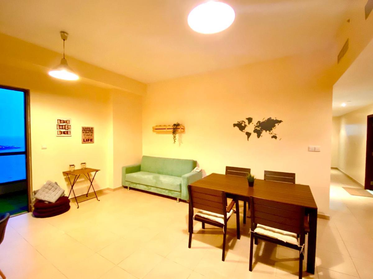 Bombay Backpackers Dxb (Adults Only) Albergue Dubái Exterior foto